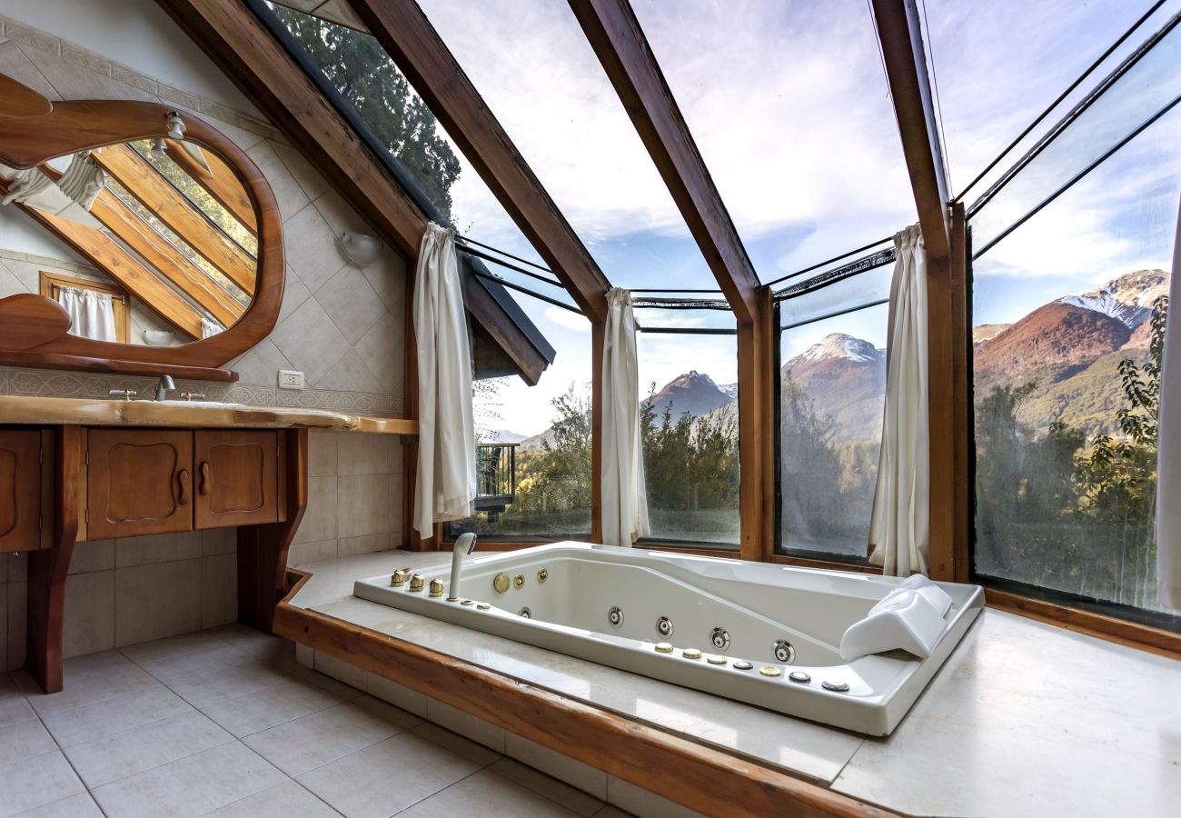 Casa en Villa La Angostura - Ciprés | Casa con Vista a la Montaña