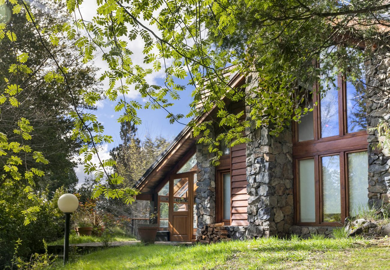 Casa en Villa La Angostura - Ciprés | Casa con Vista a la Montaña