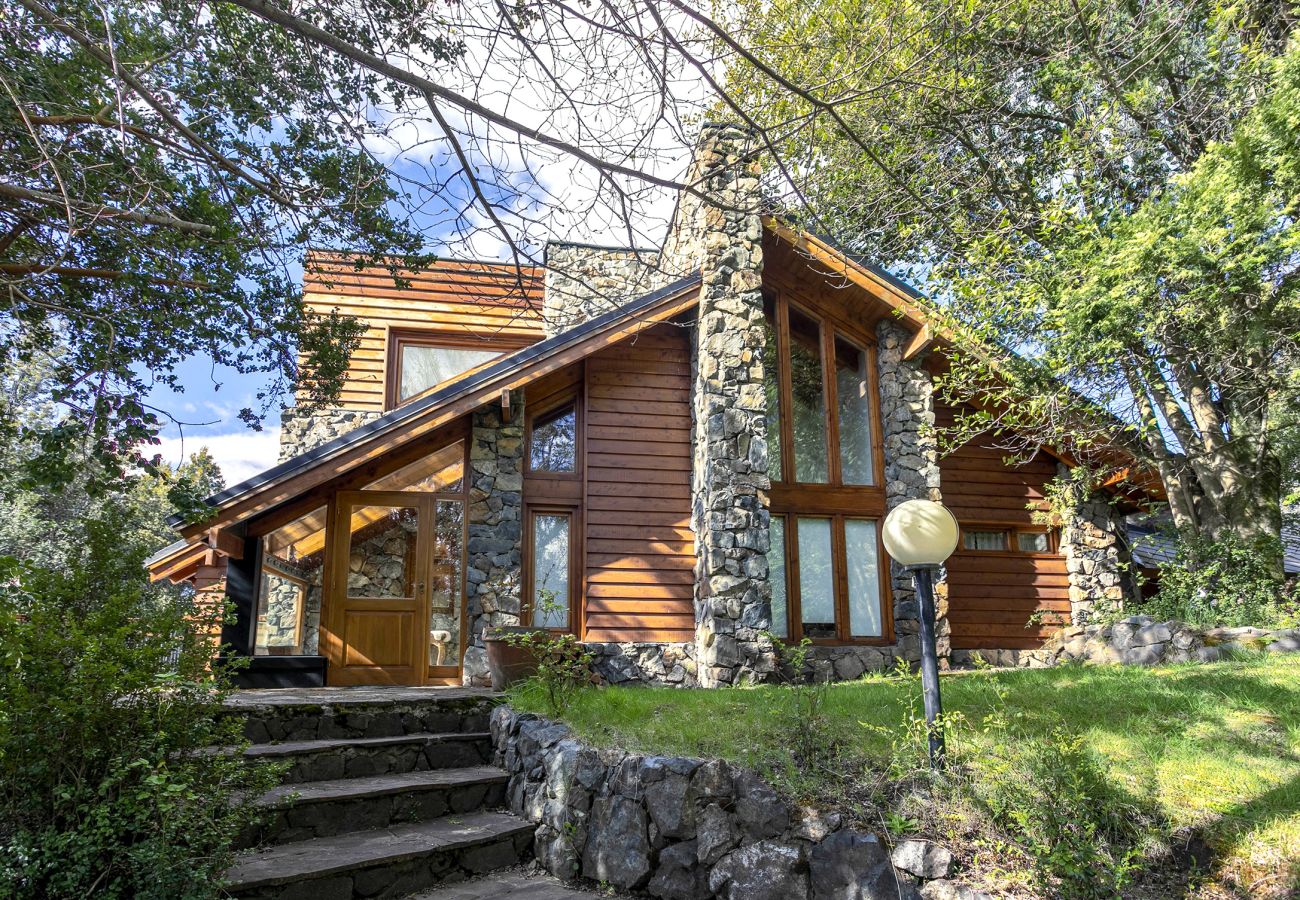 Casa en Villa La Angostura - Ciprés | Casa con Vista a la Montaña