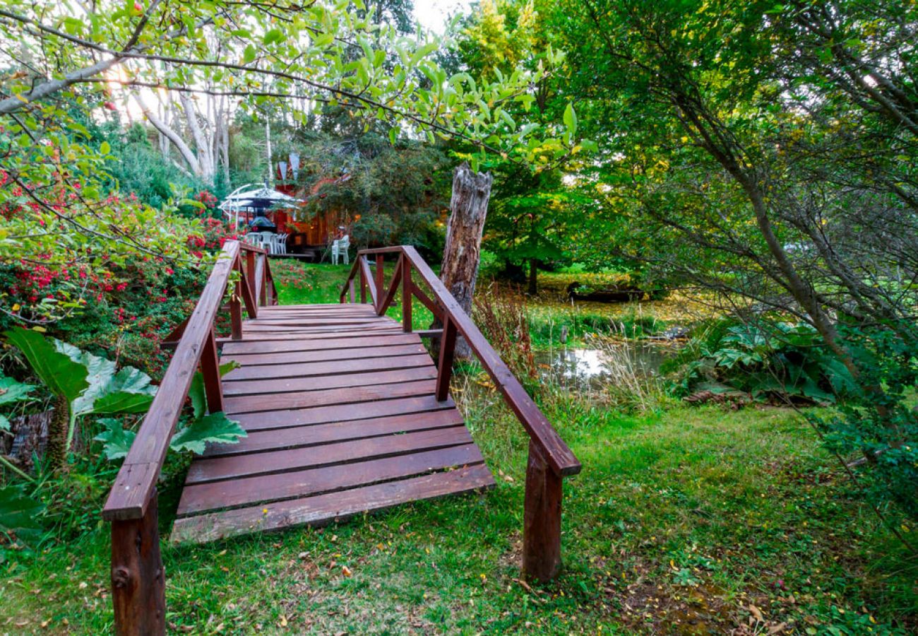 Puente sobre rio bonito BOG Río Bonito Villa La Angostura