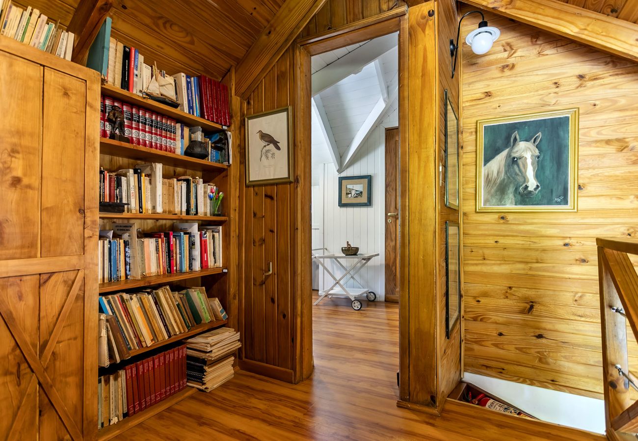 Casa en Villa La Angostura - Costa de Río | Casa con Pileta y Parque