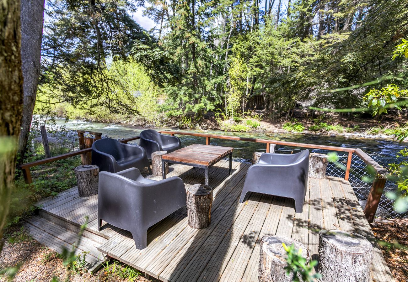 Casa en Villa La Angostura - Costa de Río | Casa con Pileta y Parque