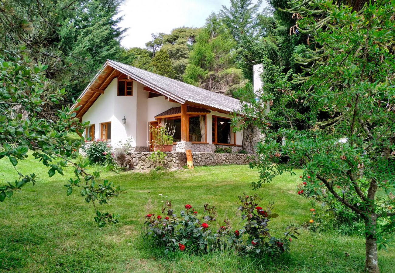 Hermosa casa de 1980 BOG Pichi Ruca Villa La Angostura