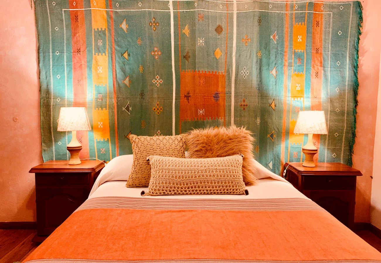 Comodo dormitorio matrimonial BOG Pichi Ruca Villa La Angostura
