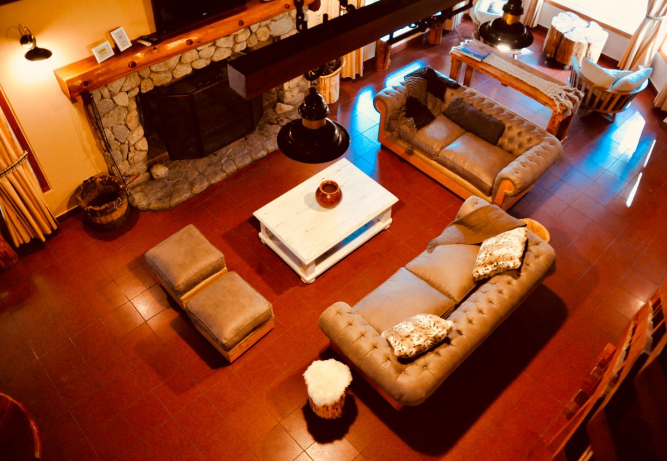 Calido living amueblado BOG Pichi Ruca Villa La Angostura