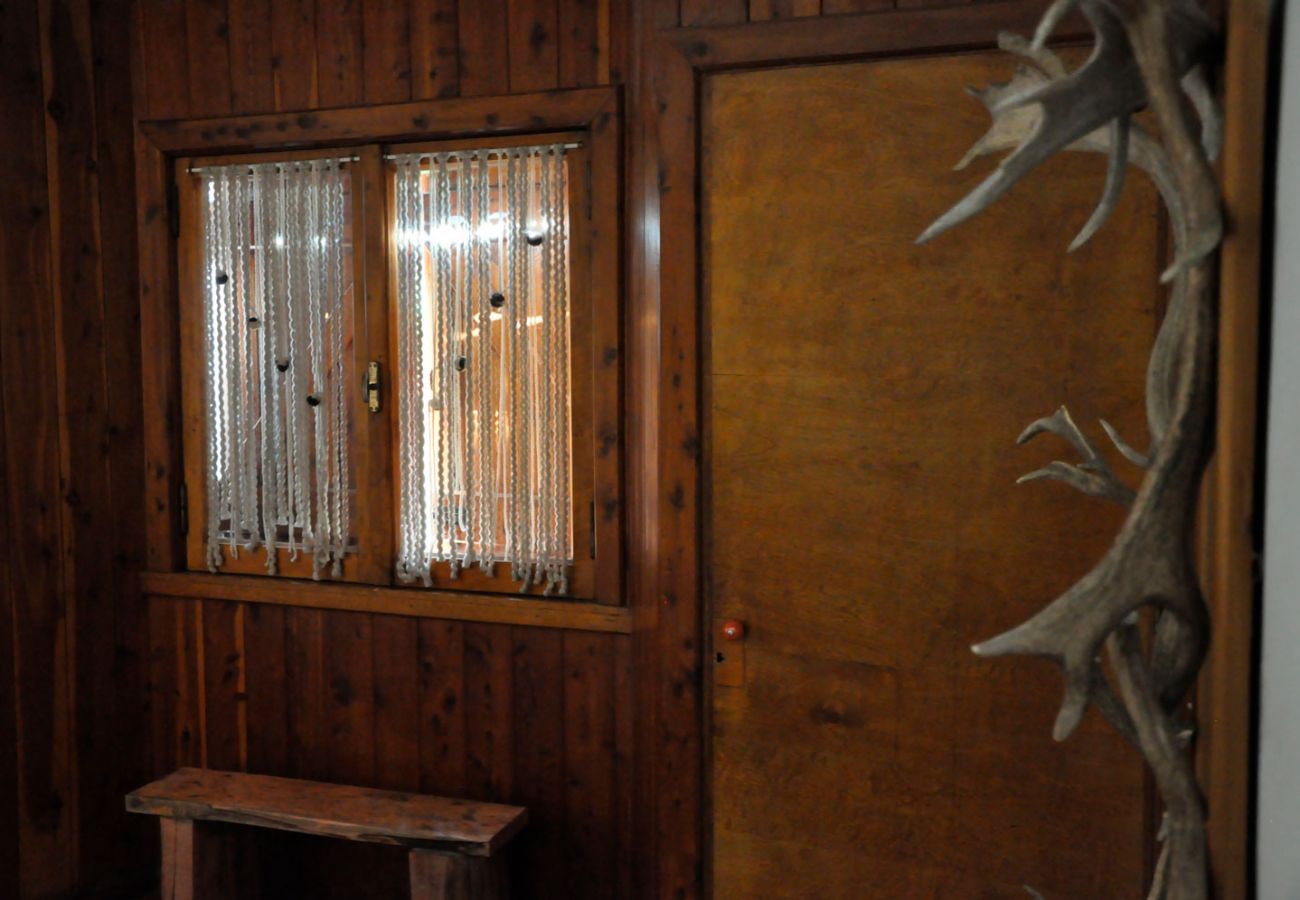 Detalles de la casa en madera BOG Pichi Ruca Villa La Angostura
