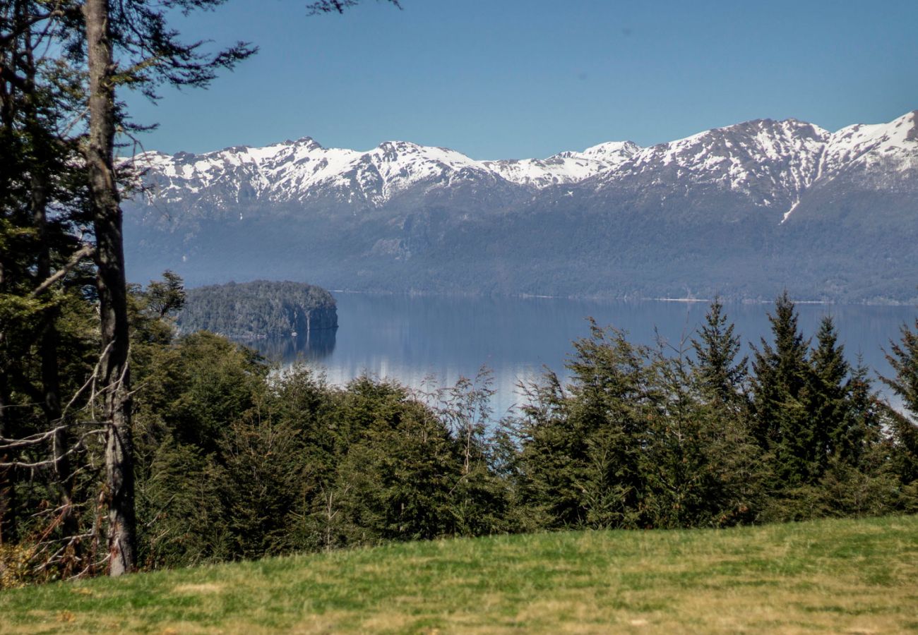 Vista a cordillera BOG JPG Casa con vista al lago Villa La Angostura