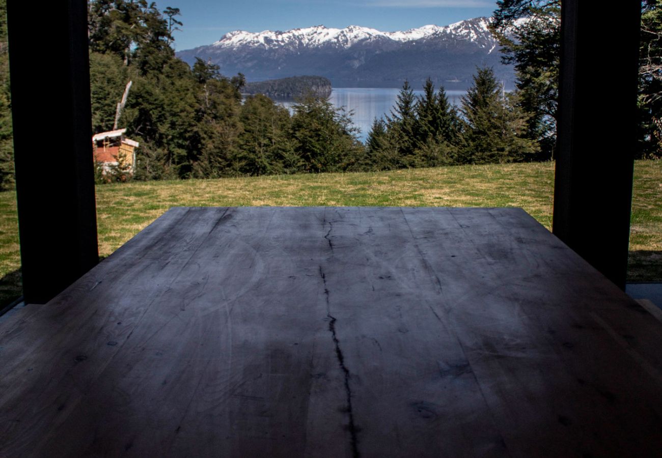 Detalles 1 BOG JPG Casa con vista al lago Villa La Angostura