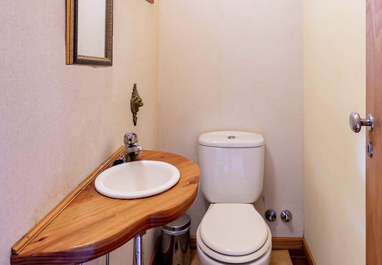 Cabaña en Villa La Angostura - Le Pommier 2 | Cabañas frente al Lago y con Pileta Climatizada