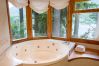 Cabaña en Villa La Angostura - Le Pommier 3 | Cabañas frente al Lago y con Pileta Climatizada Cabaña en Villa La Angostura - Le Pommier 3 | Cabañas frente al Lago y con Pileta Climatizada