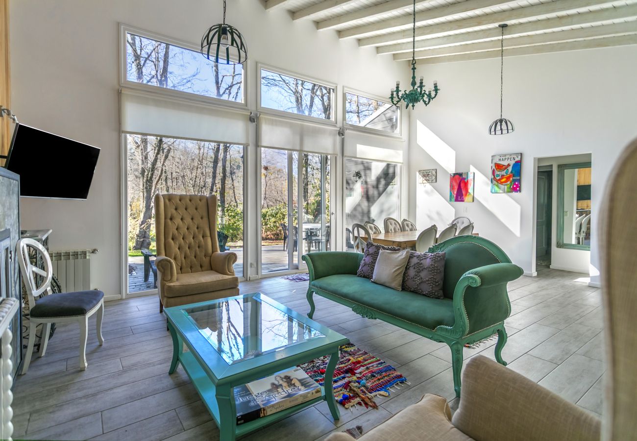 Casa en Villa La Angostura - BOG Nórdica 3 - Casa con vista a la montaña