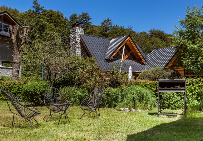 Casa en Villa La Angostura - Jardín de Flores