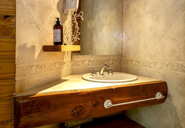 Cabaña en Villa La Angostura - Torres del Bayo 4 | Cabaña para Parejas