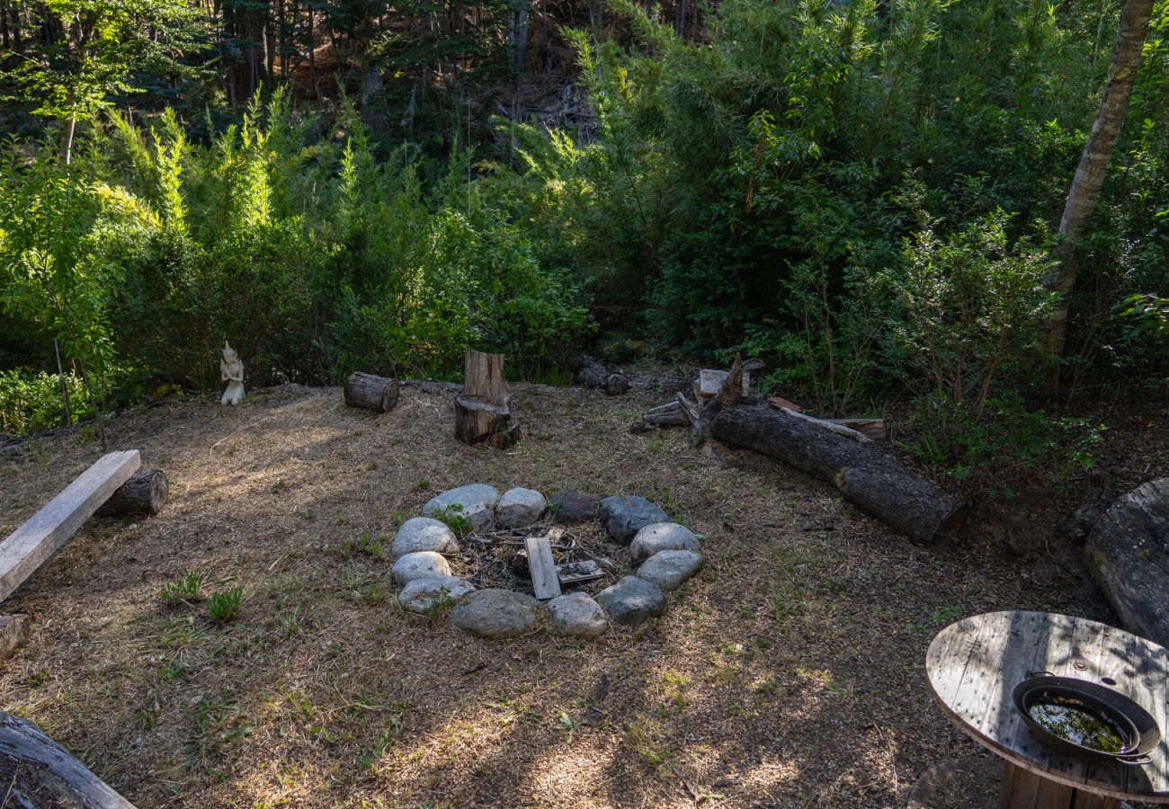 Casa en Villa La Angostura - Budas del bosque