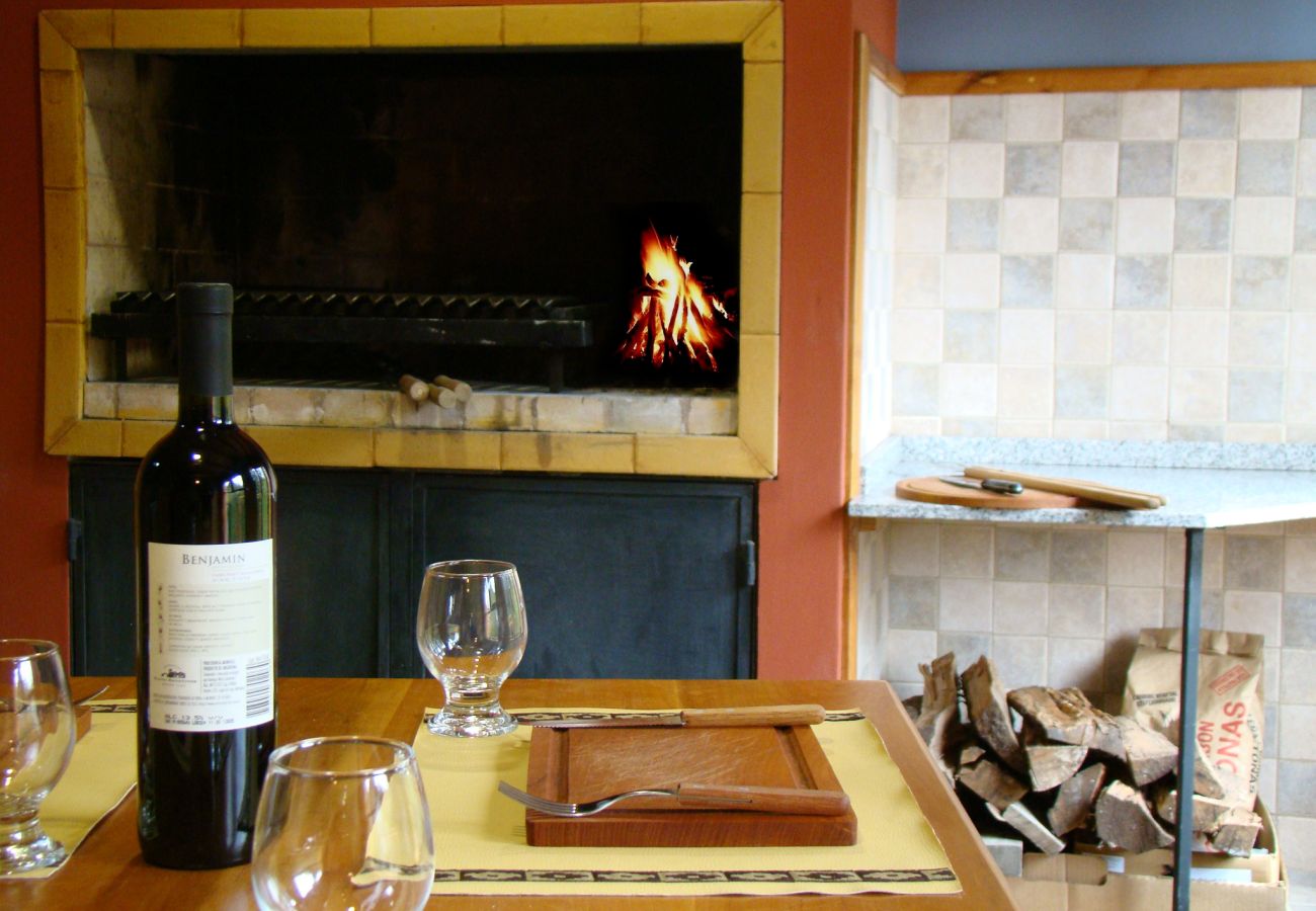 Cabaña en Villa La Angostura - Altos de Antilhue 5 | Apart Hotel con vistas a los cerros