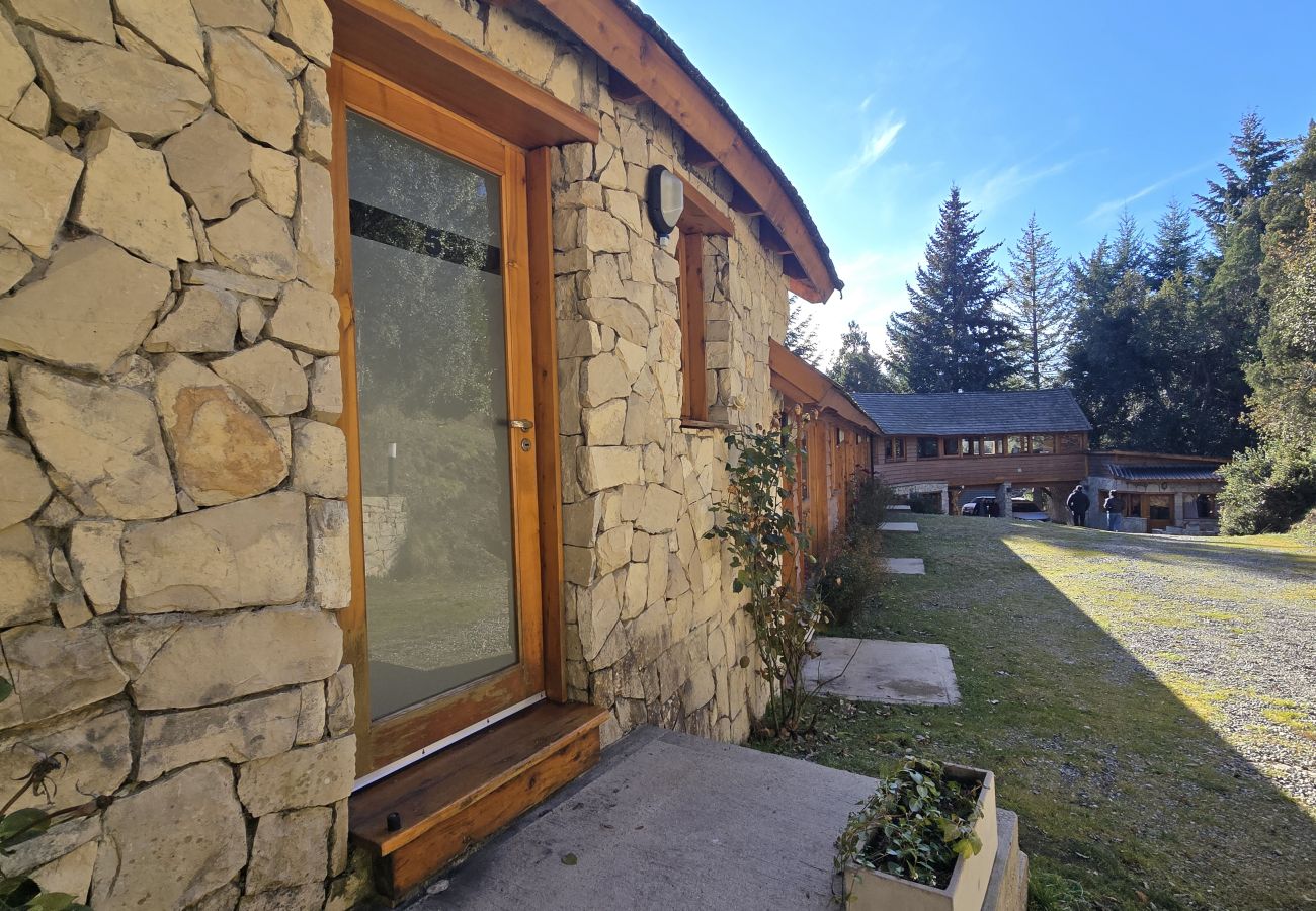 Apartahotel en Villa La Angostura - Altos de Antilhue 5 | Apart Hotel con vistas al bosque