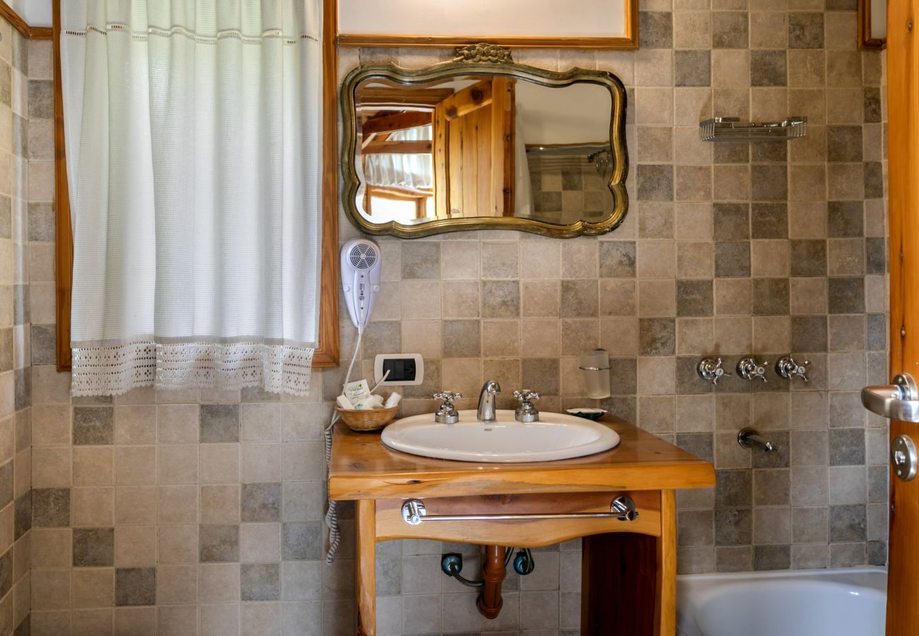 Apartahotel en Villa La Angostura - Altos de Antilhue 6 | Apart Hotel con vistas al bosque