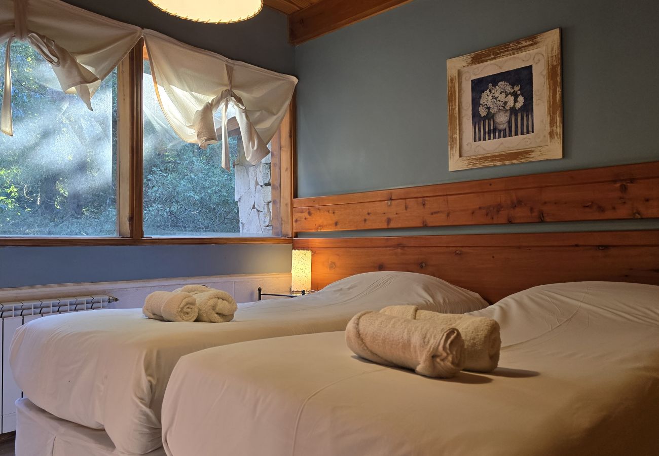 Cabaña en Villa La Angostura - Altos de Antilhue 1 | Apart Hotel con vistas a los cerros