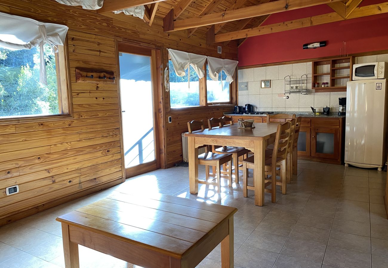 Cabaña en Villa La Angostura - Altos de Antilhue 1 | Apart Hotel con vistas a los cerros