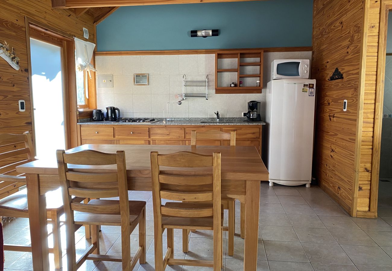 Cabaña en Villa La Angostura - Altos de Antilhue 2  | Apart Hotel con vistas a los cerros