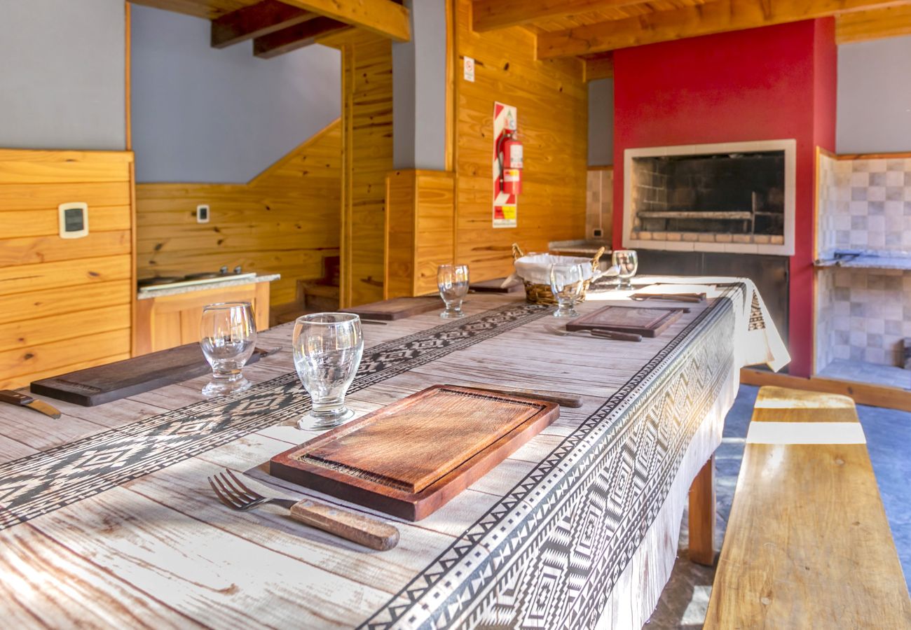 Apartahotel en Villa La Angostura - Altos de Antilhue 3 | Apart Hotel con vistas a los cerros