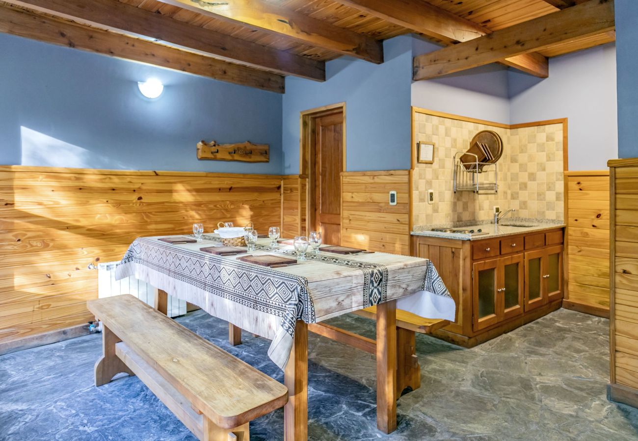 Apartahotel en Villa La Angostura - Altos de Antilhue 3 | Apart Hotel con vistas a los cerros