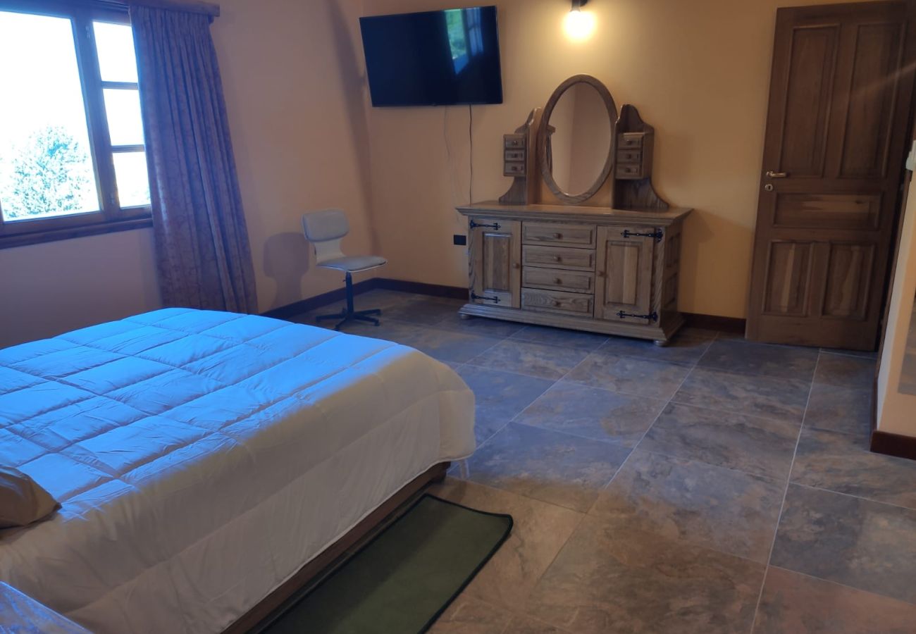 Chalet en San Carlos de Bariloche - BOG - Casona de Montaña en Bariloche