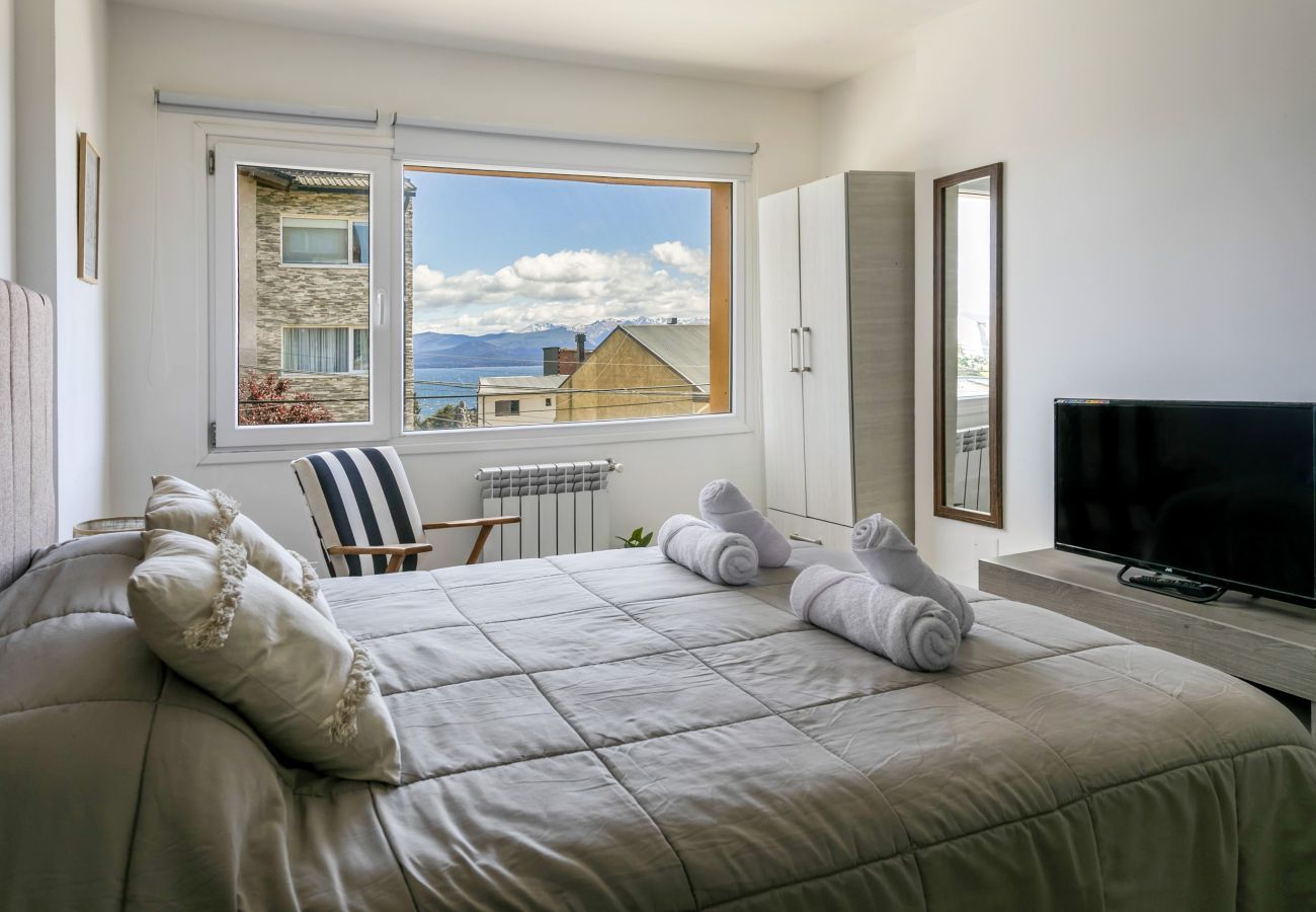 Apartamento en San Carlos de Bariloche - BOG Mitre Lago - moderno con vista al Nahuel Huapi