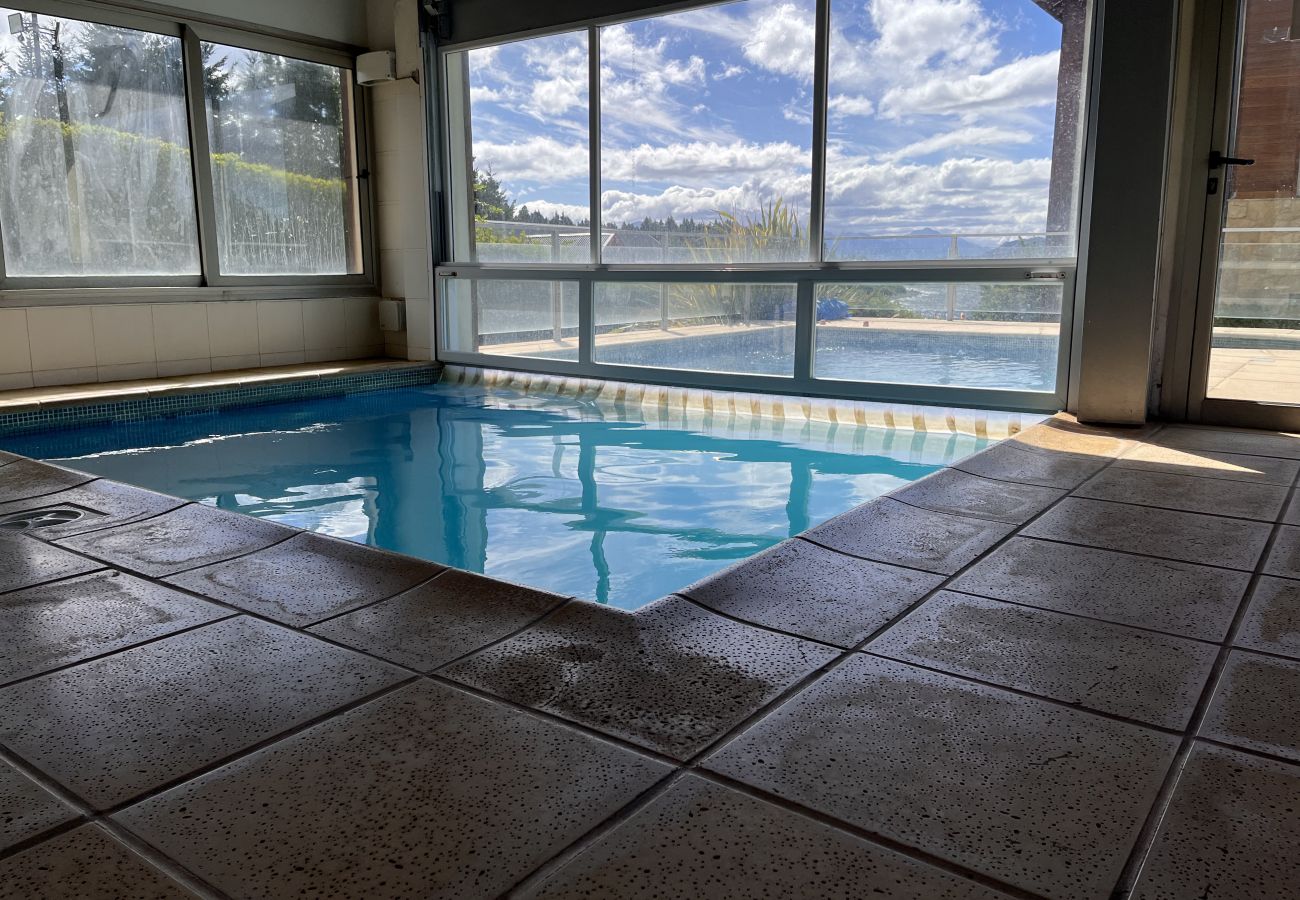 Apartamento en San Carlos de Bariloche - Quintaluna Frente al Lago | Pileta y Vista