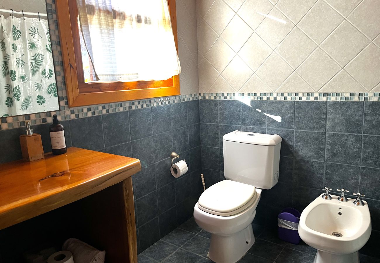 Cabaña en Villa La Angostura - Rumel 1 - Cabaña en el bosque a metros del río Bonito 