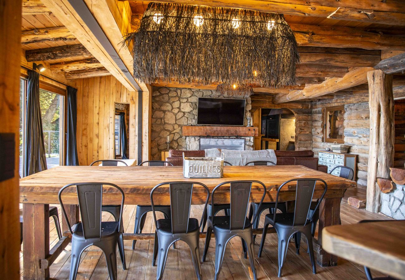 Casa en Villa La Angostura - Casa de troncos