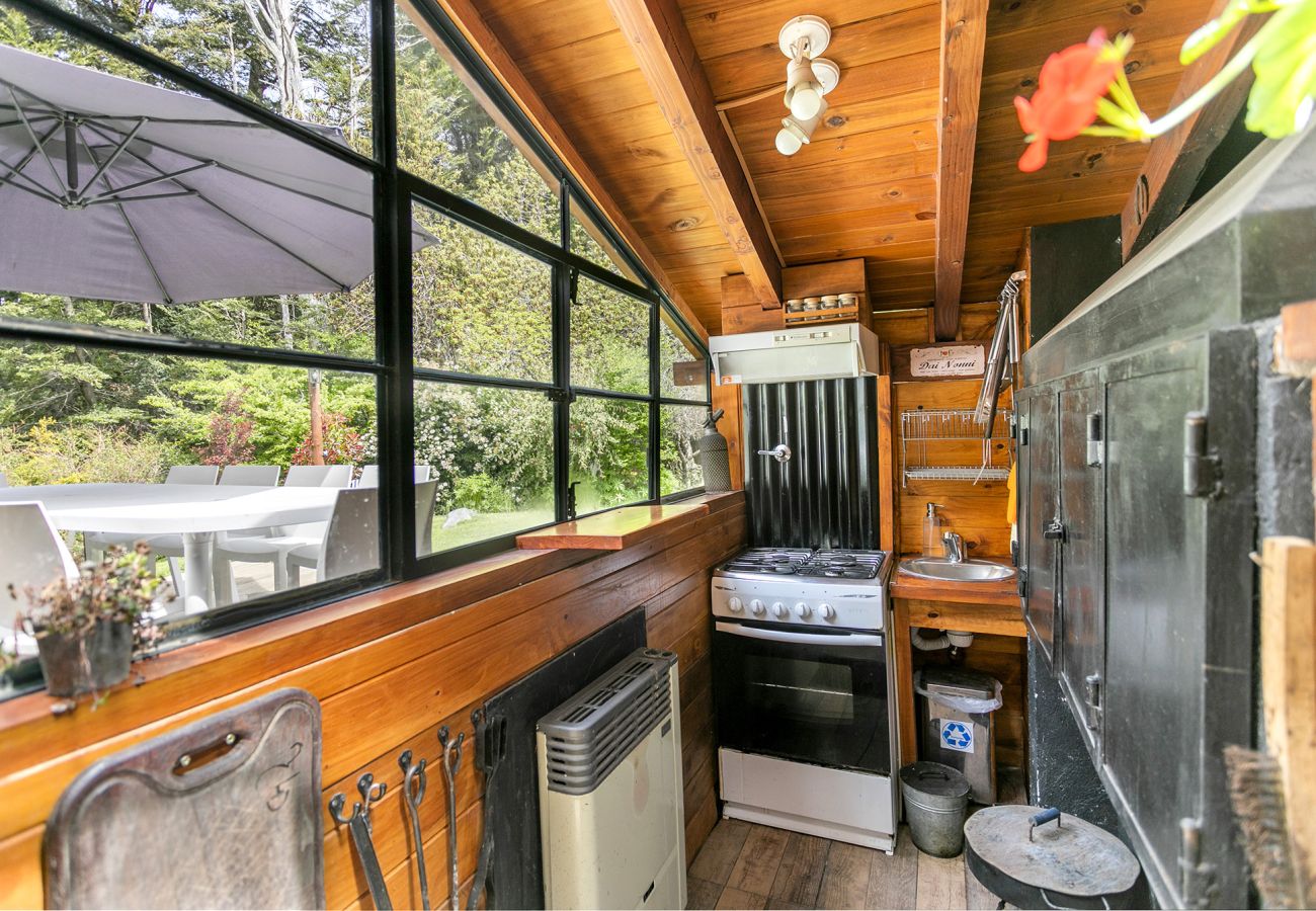 House in Villa La Angostura - Costa de Rio - Casa familiar con parque y piscina