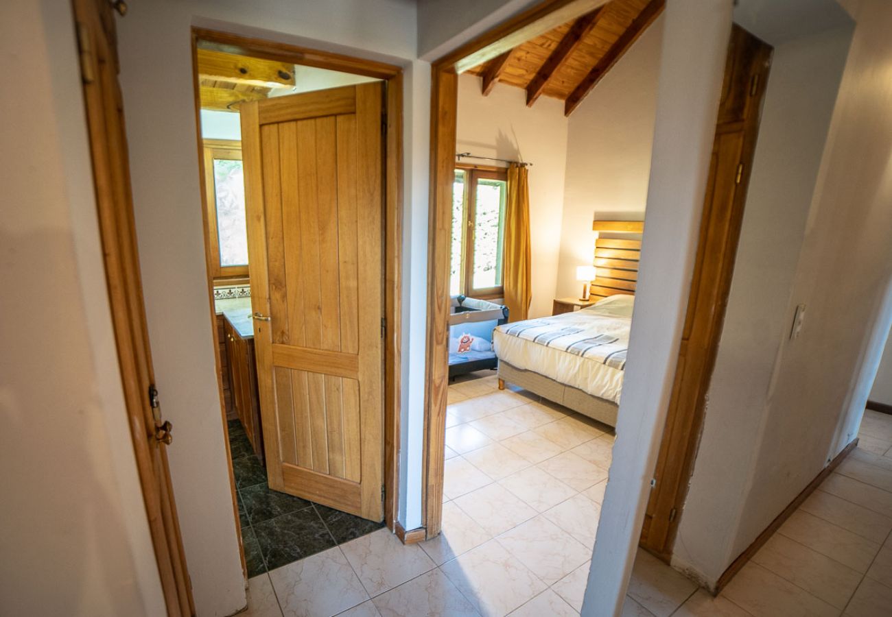 House in Villa La Angostura - Casa Glorieta - amplia y luminosa