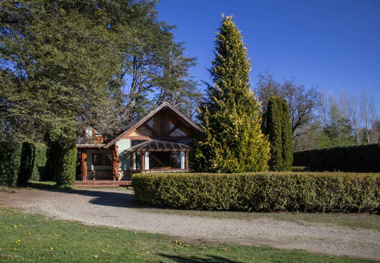 House in Villa La Angostura - Casa Glorieta - amplia y luminosa