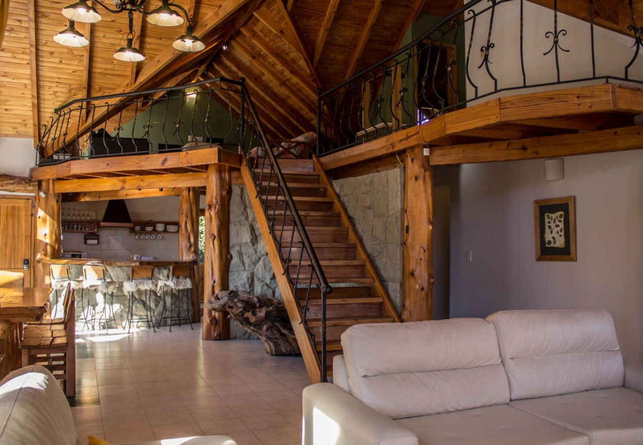 House in Villa La Angostura - Casa Glorieta - amplia y luminosa