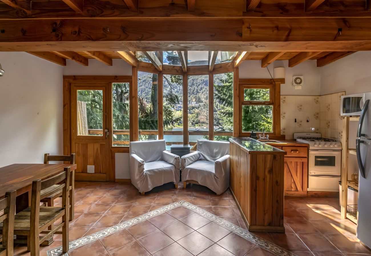 Cabin in Villa La Angostura - Le Pommier 2 | Cabañas frente al Lago y con Pileta Climatizada