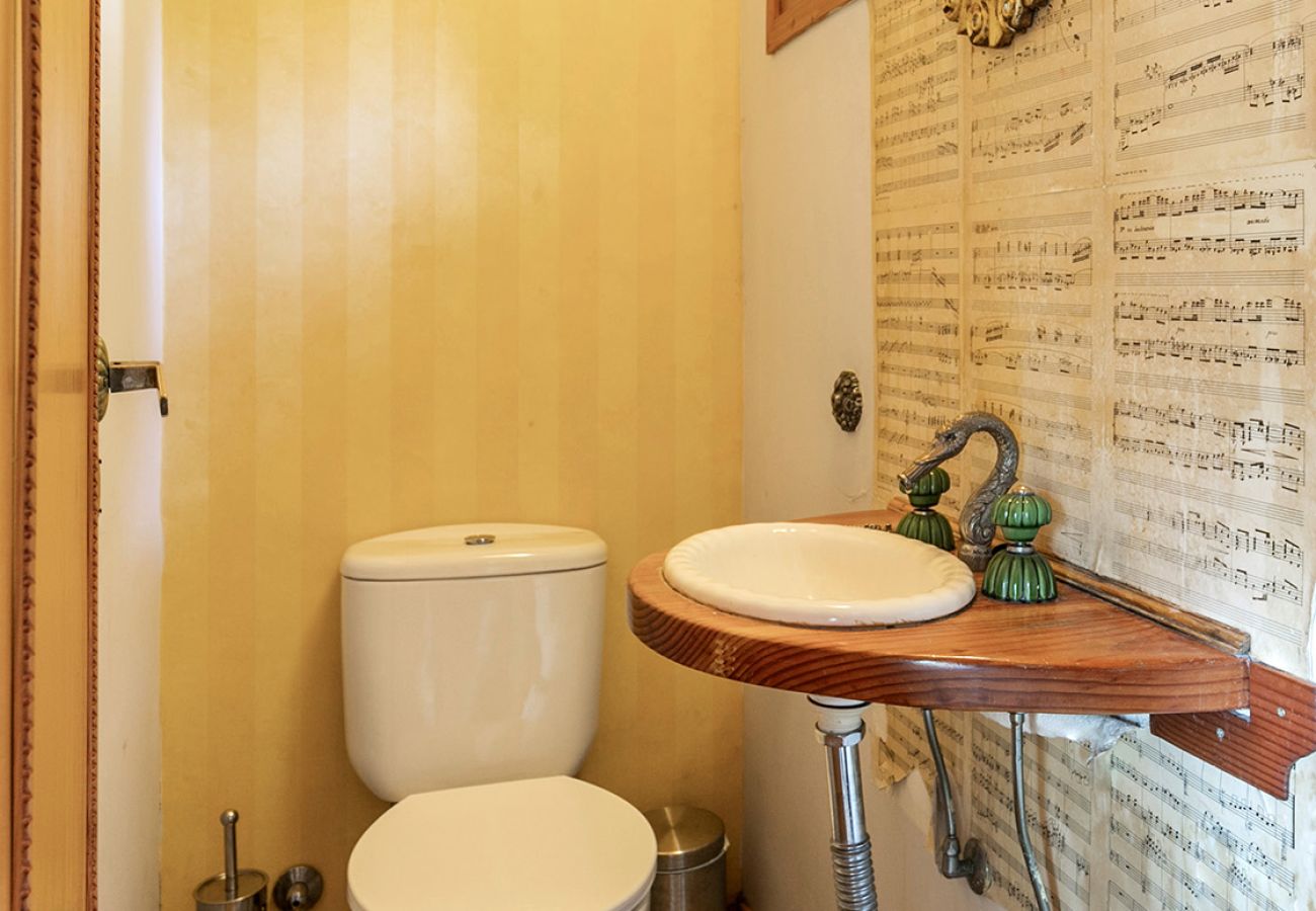 Cabin in Villa La Angostura - Le Pommier 3 | Cabañas frente al Lago y con Pileta Climatizada