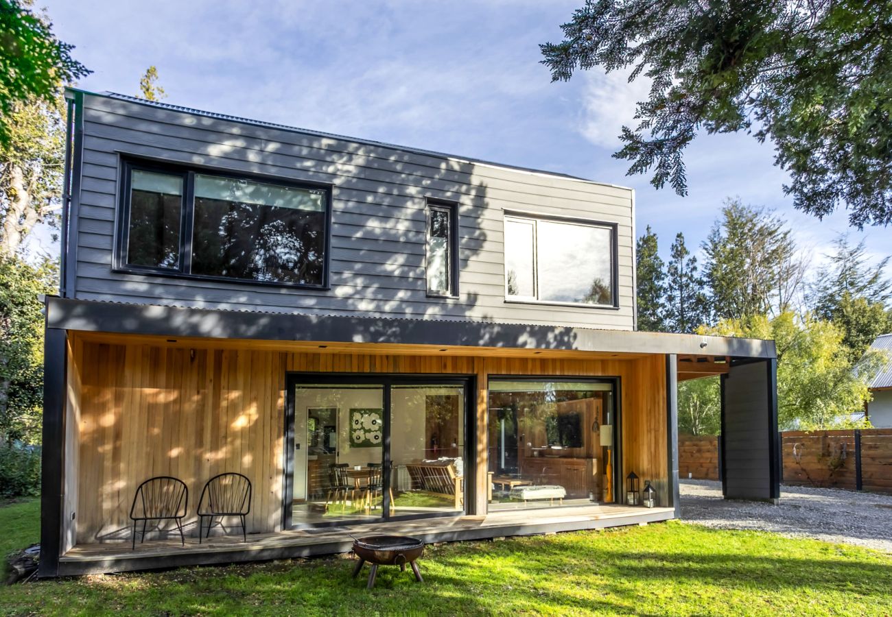 House in Villa La Angostura - Cherry House - refugio entre la naturaleza
