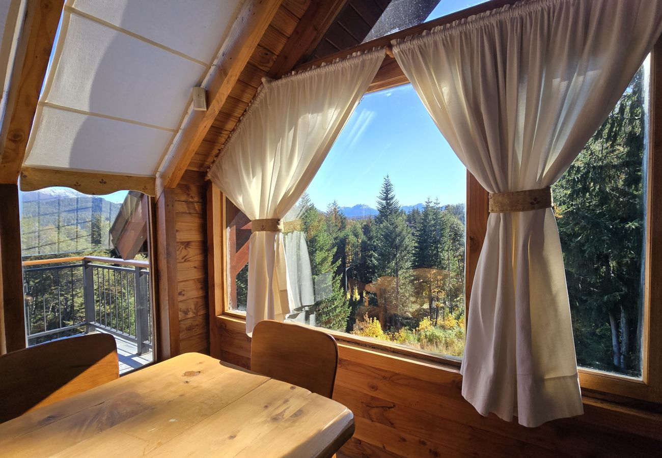 Cabin in Villa La Angostura - Puesta del Sol 2 | Cabaña con vista al Lago