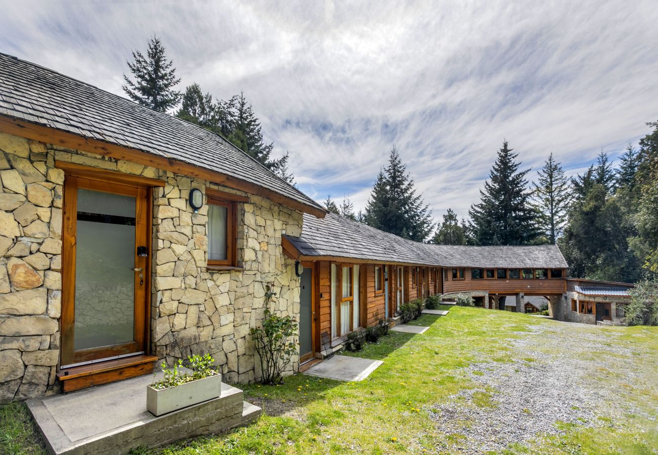 Aparthotel in Villa La Angostura - Altos de Antilhue 3 | Apart Hotel con vistas a los cerros