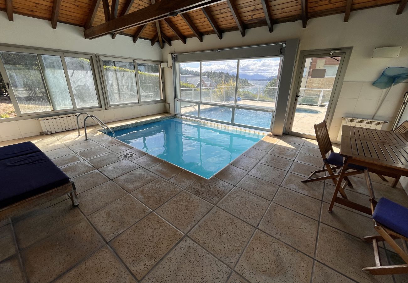 Apartment in San Carlos de Bariloche - Quintaluna Frente al Lago | Pileta y Vista