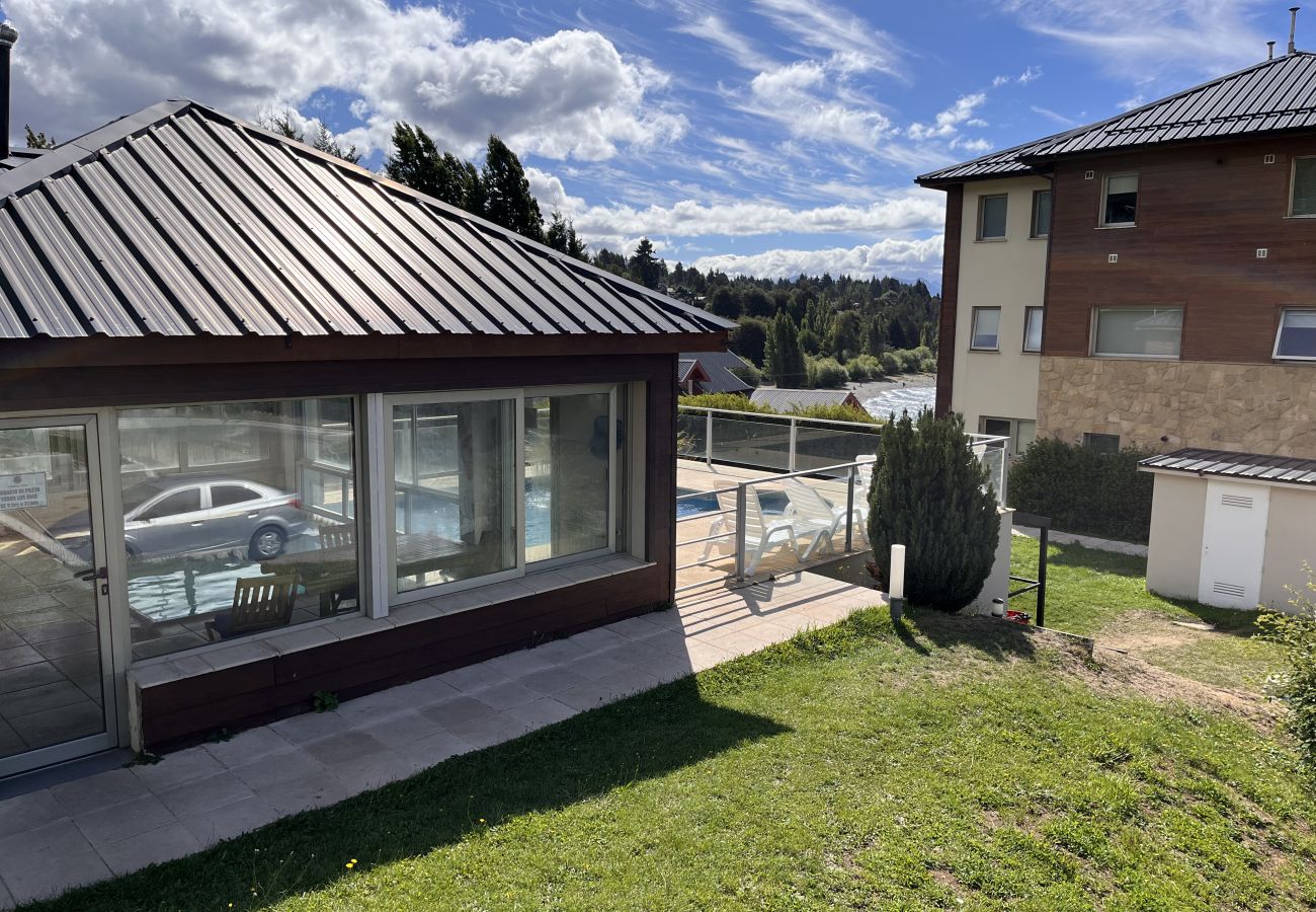 Apartment in San Carlos de Bariloche - Quintaluna Frente al Lago | Pileta y Vista