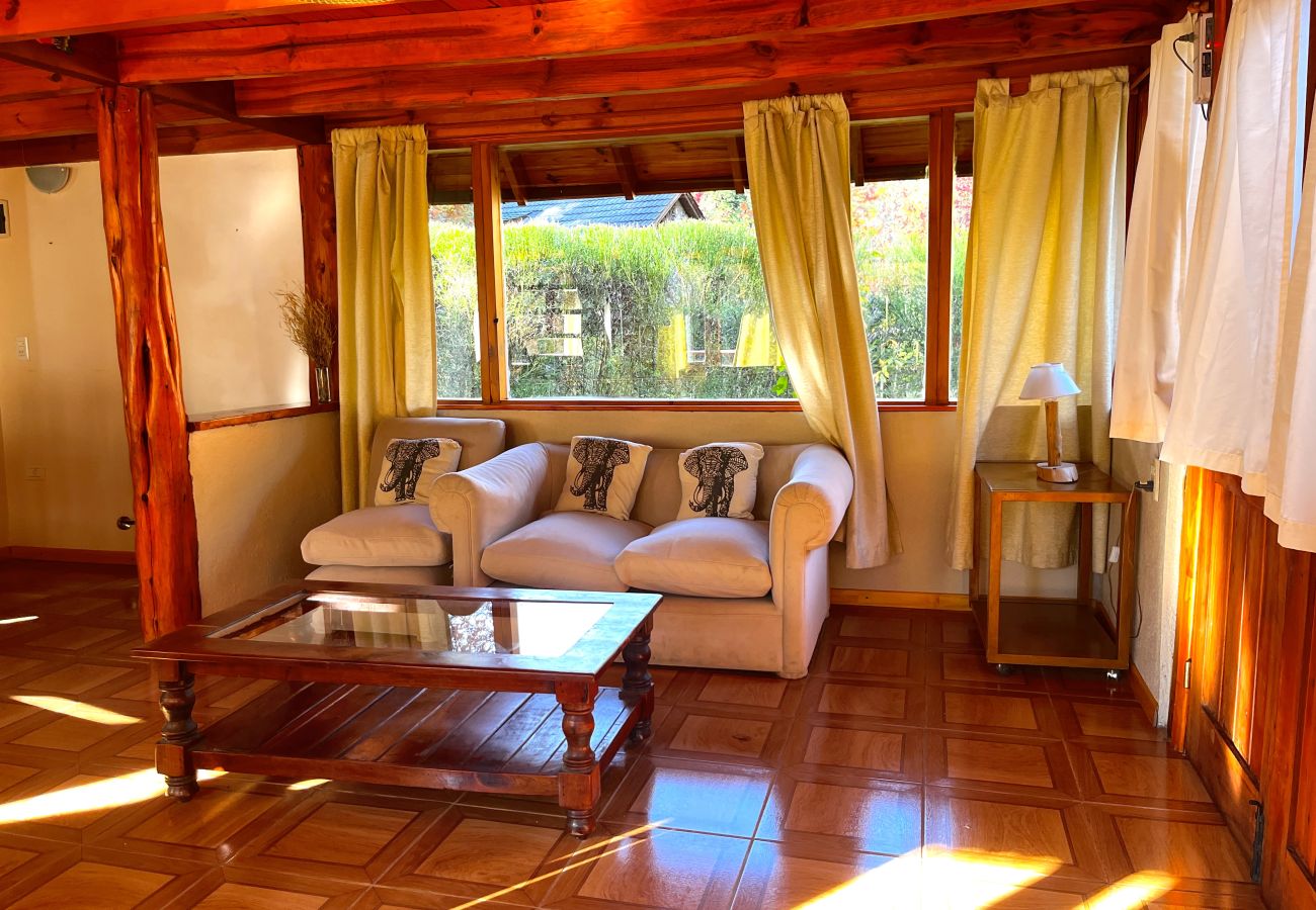 Cabin in Villa La Angostura - Rumel 2 - Cabaña en el bosque 