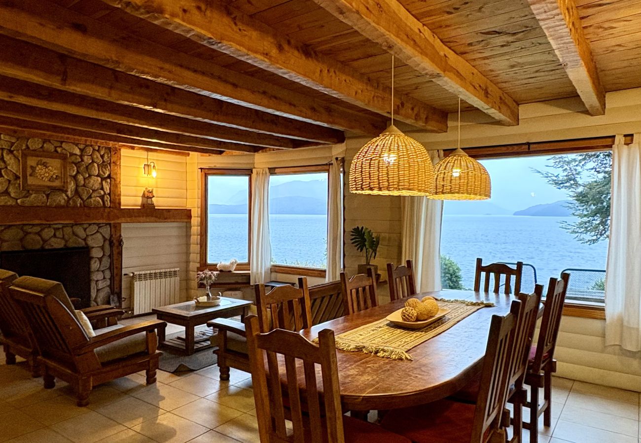 Cabin in Villa La Angostura - BOG Casas Quetrihue Las Retamas | lake views