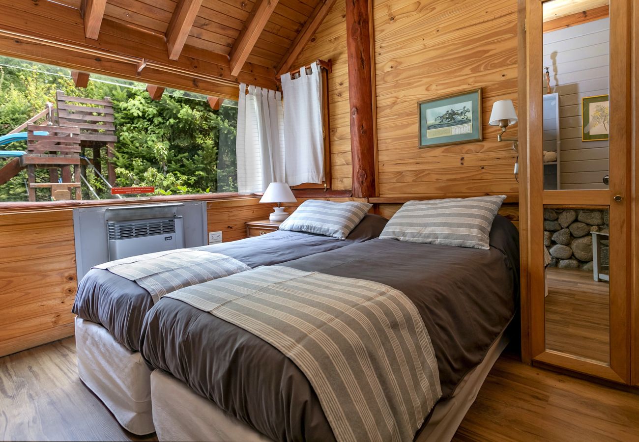 Casa em Villa La Angostura - Costa de Rio - Casa familiar con parque y piscina