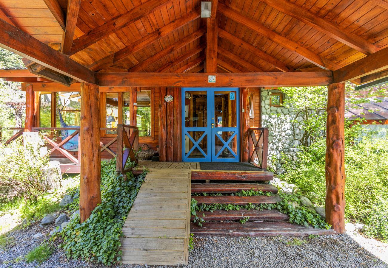 Casa em Villa La Angostura - Costa de Rio - Casa familiar con parque y piscina