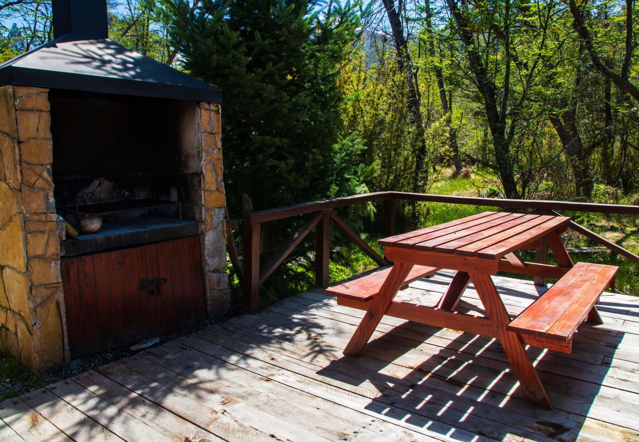 Bungalow em Villa La Angostura - Cabaña Ocrehue 2