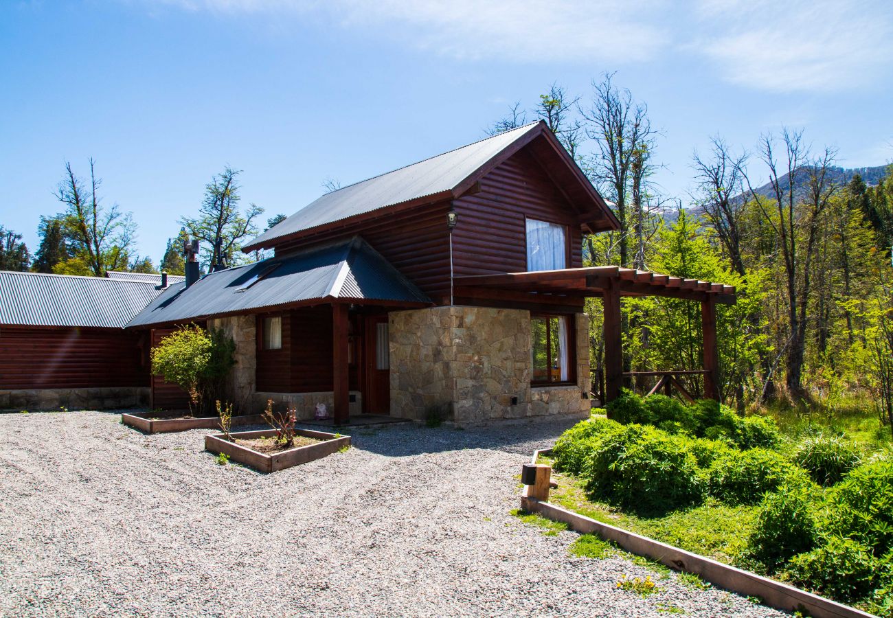 Bungalow em Villa La Angostura - Cabaña Ocrehue 2