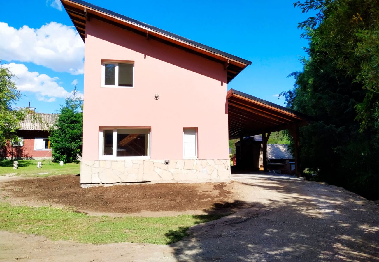 Casa em Villa La Angostura - Casa Rosada 1
