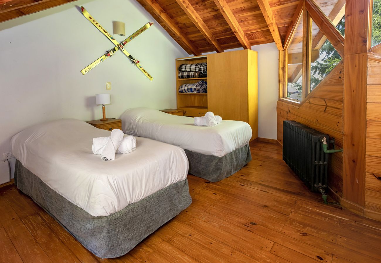 Cabana em Villa La Angostura - Le Pommier 1 - Cabaña con vista al Lago y pileta climatizada